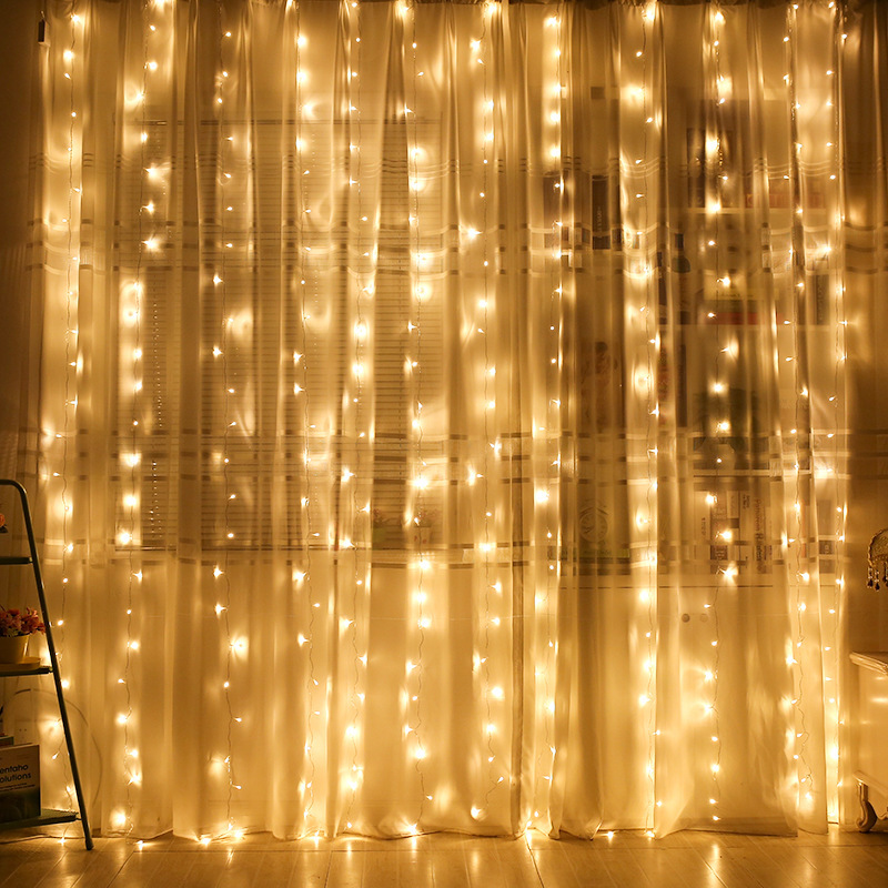 USB LED カーテンストリングライト リモコン付き 寝室 - Fairy Light Curtain のレビューと価格