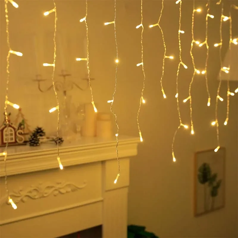 クリスマスライト 屋外装飾 ドロップLEDランプ カーテン  - Fairy Light Curtain のレビューと価格