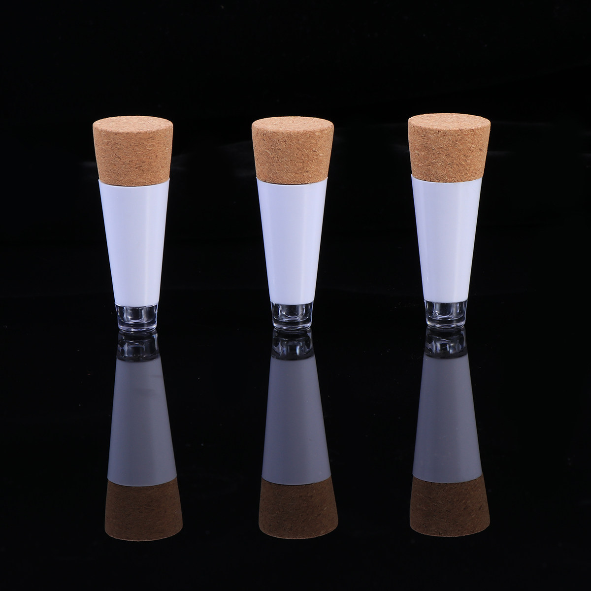 LED充電式ワインボトルコルクライト ウォームホワイト クリ - Decor Lighting Cork のレビューと価格