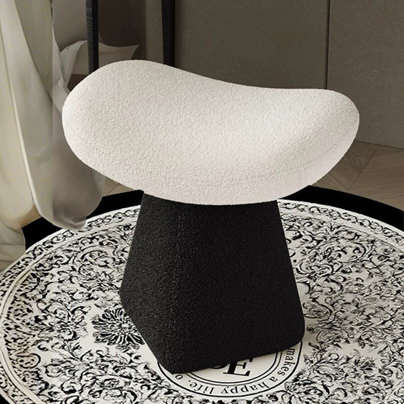 寝室用ドレッシングスツール、軽贅沢な高級化粧椅子、ピアノ演奏 - Furniture Lighting & Decor Magazine のレビューと価格